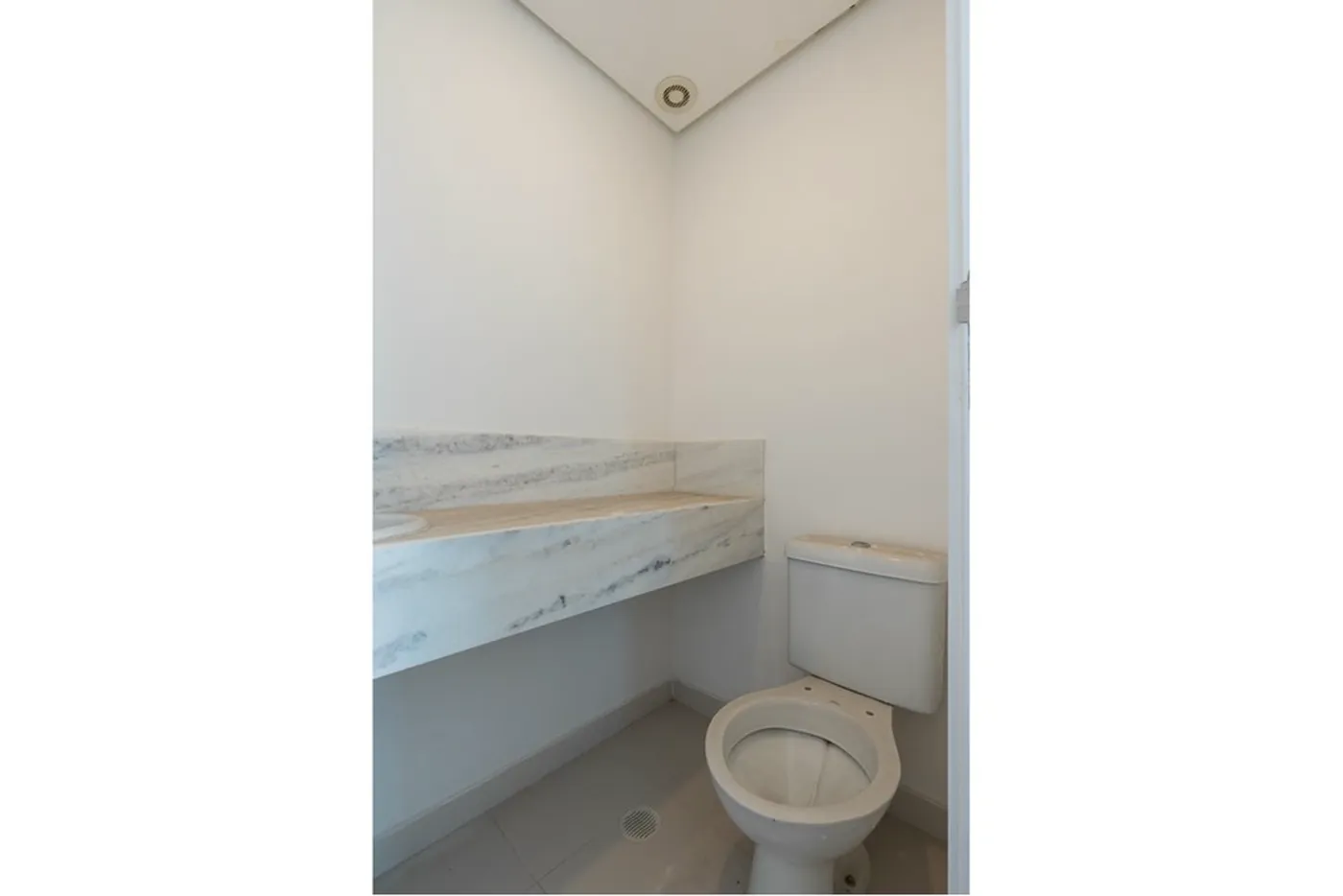 SANDJ 72 Sala 601971032-108 - REMAX Empire Exclusividades SANDJ 72 Sala 601971032-108 - REMAX Empire Exclusividades