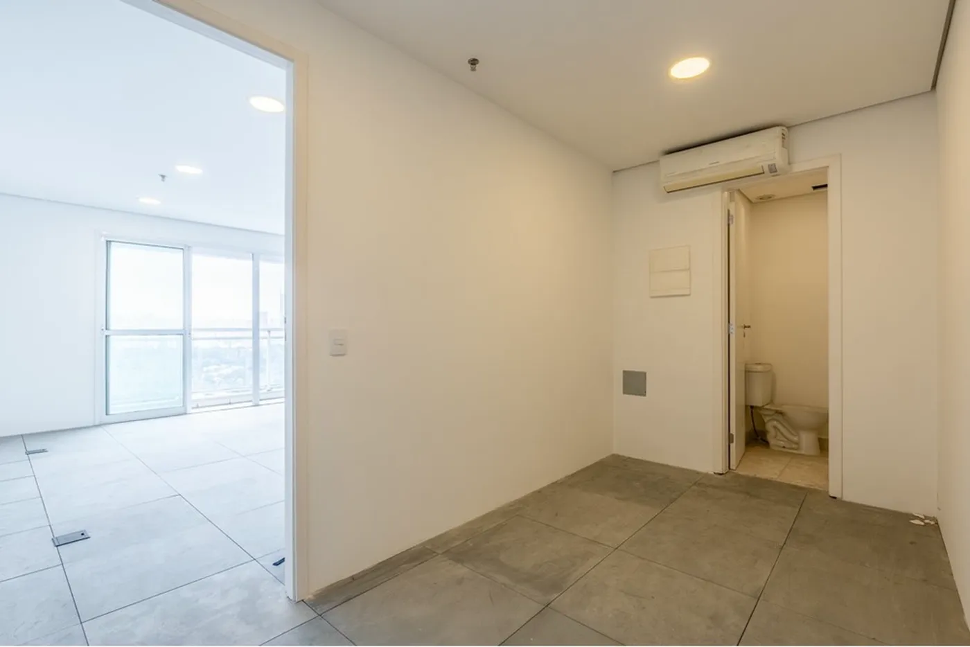 SANDJ 72 Sala 601971032-108 - REMAX Empire Exclusividades SANDJ 72 Sala 601971032-108 - REMAX Empire Exclusividades
