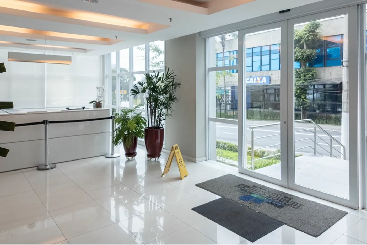 SANDJ 72 Sala 601971032-108 - REMAX Empire Exclusividades SANDJ 72 Sala 601971032-108 - REMAX Empire Exclusividades