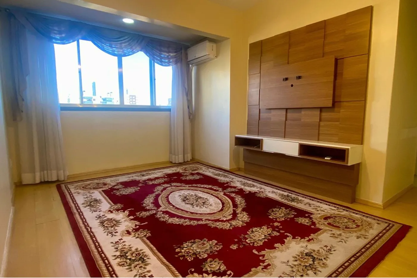 SCDE 954 Apto 612481035-61 - REMAX Andar de Cima Exclusividades
