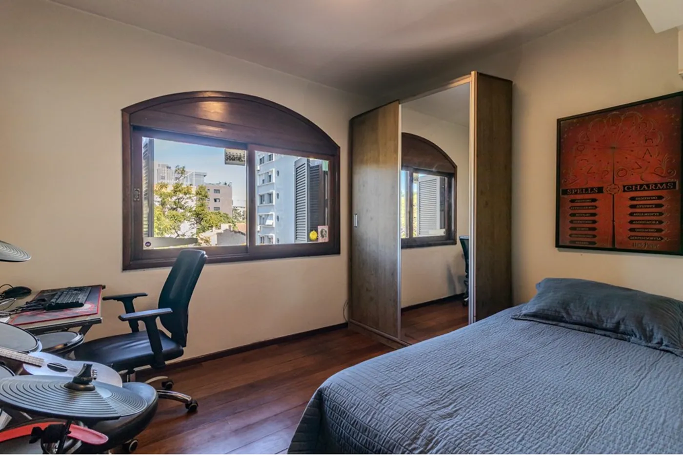 CI 200 Apto 612481075-21 - REMAX Andar de Cima Exclusividades