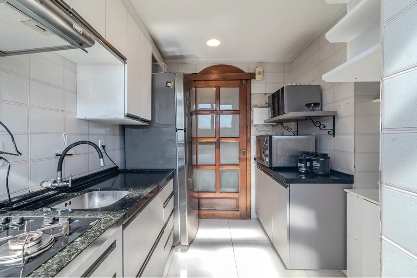 CI 200 Apto 612481075-21 - REMAX Andar de Cima Exclusividades