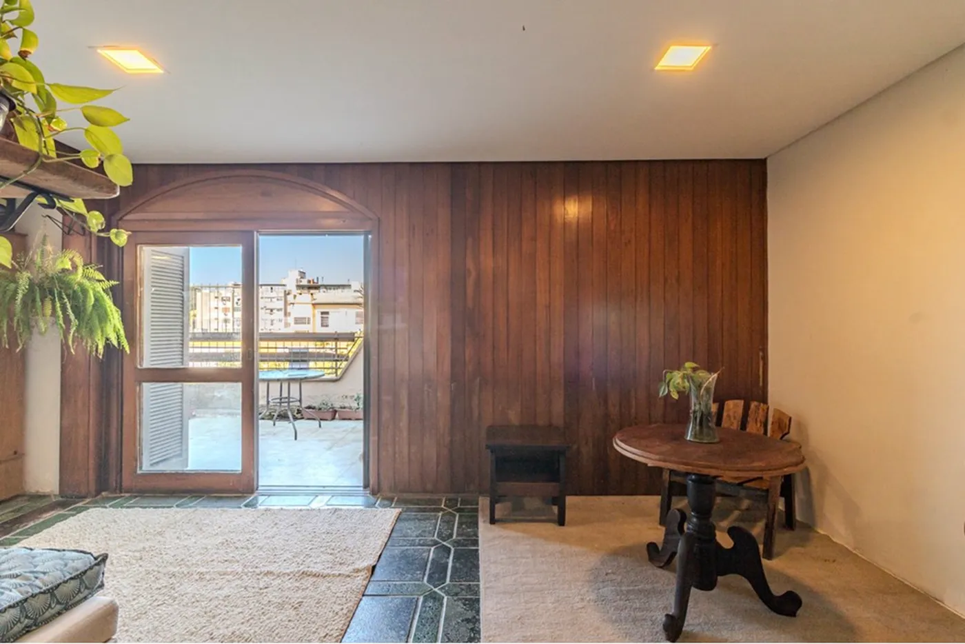 CI 200 Apto 612481075-21 - REMAX Andar de Cima Exclusividades