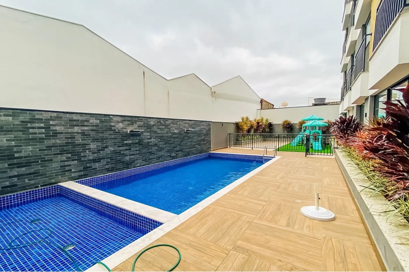 CMPBN 240 Apto 602291041-25 - REMAX B12 Exclusividades
