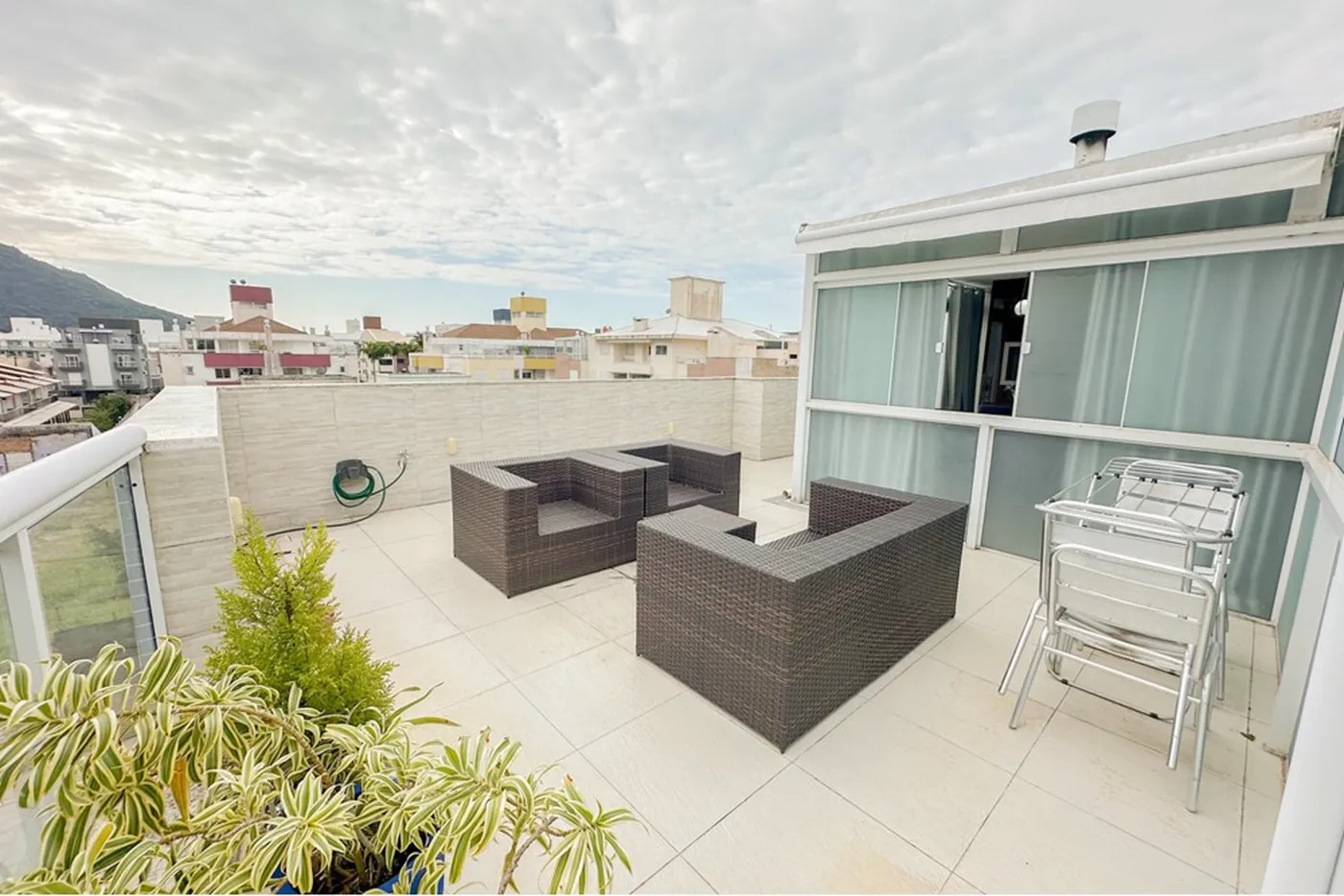 IB 457 Apto 590441010-67 - REMAX Dream On II Exclusividades IB 457 Apto 590441010-67 - REMAX Dream On II Exclusividades