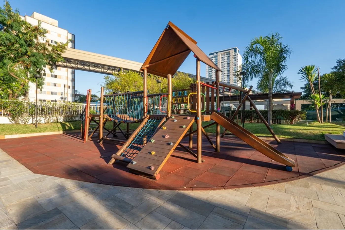 VCEB 520 Apto 601241006-48 - REMAX Ville Exclusividades