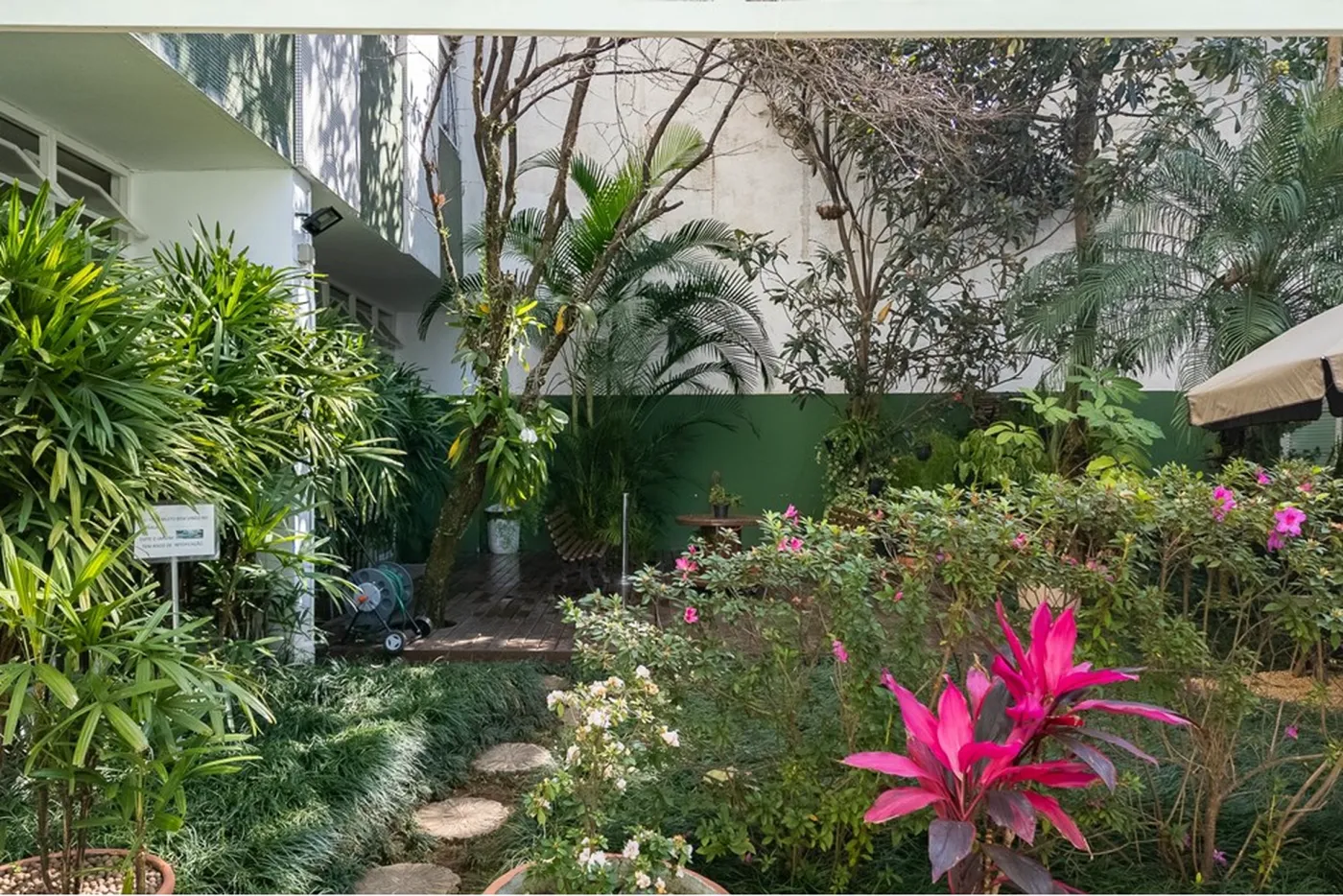 ACA 318 Apto 601971018-1235 - REMAX Empire Exclusividades ACA 318 Apto 601971018-1235 - REMAX Empire Exclusividades