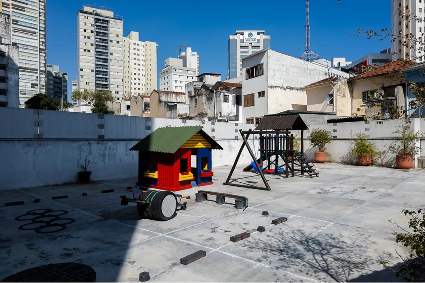 ACA 318 Apto 601971018-1235 - REMAX Empire Exclusividades ACA 318 Apto 601971018-1235 - REMAX Empire Exclusividades