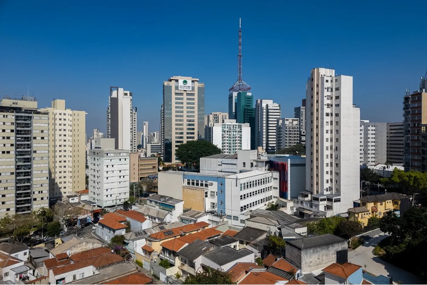 ACA 318 Apto 601971018-1235 - REMAX Empire Exclusividades ACA 318 Apto 601971018-1235 - REMAX Empire Exclusividades