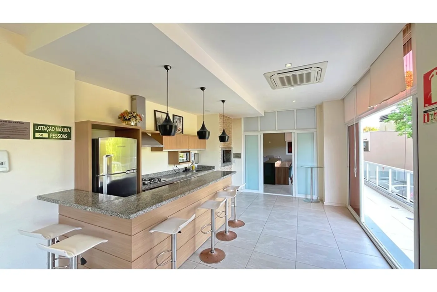 AF 95 Apto 612481004-81 - REMAX Andar de Cima Exclusividades
