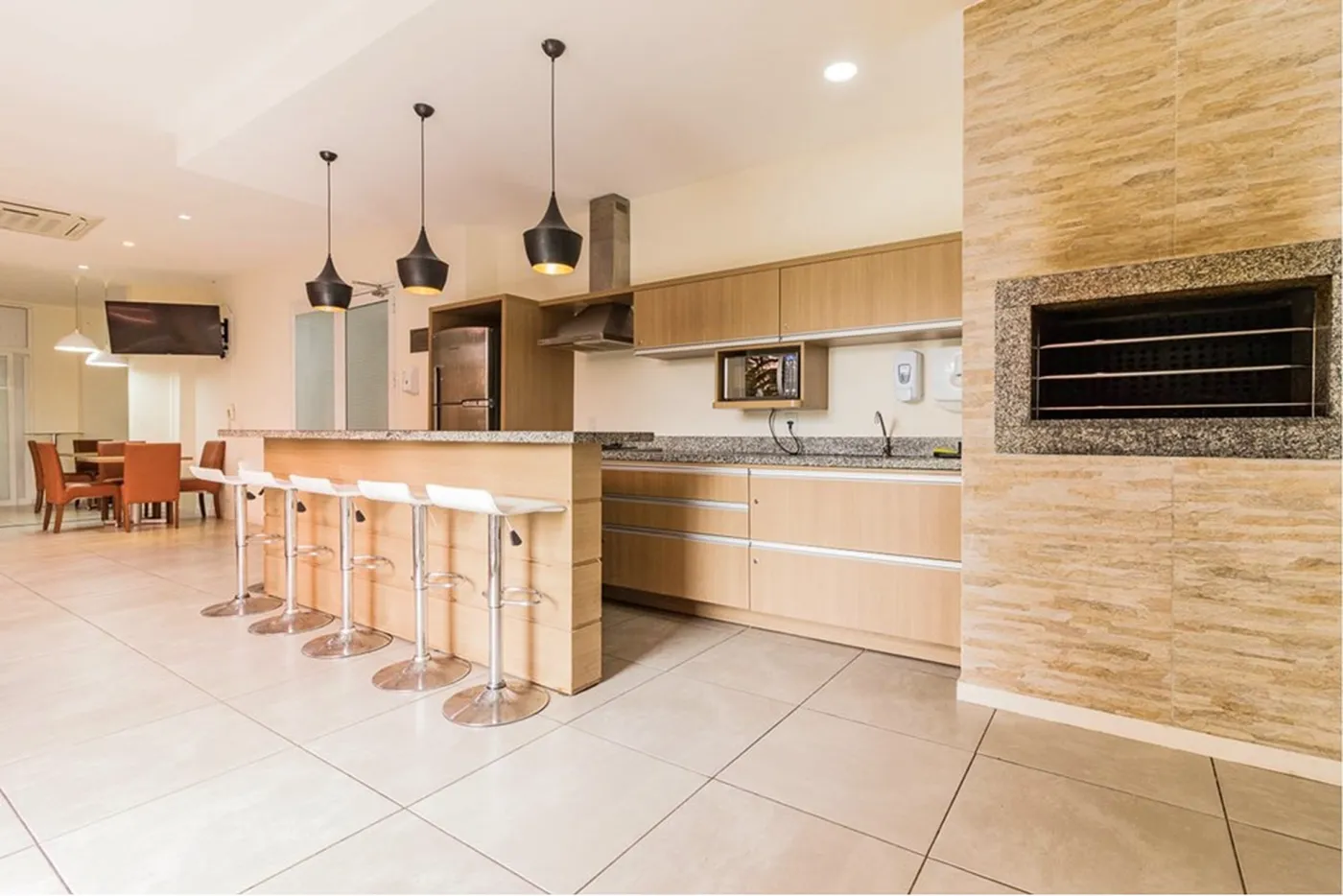 AF 95 Apto 612481004-81 - REMAX Andar de Cima Exclusividades