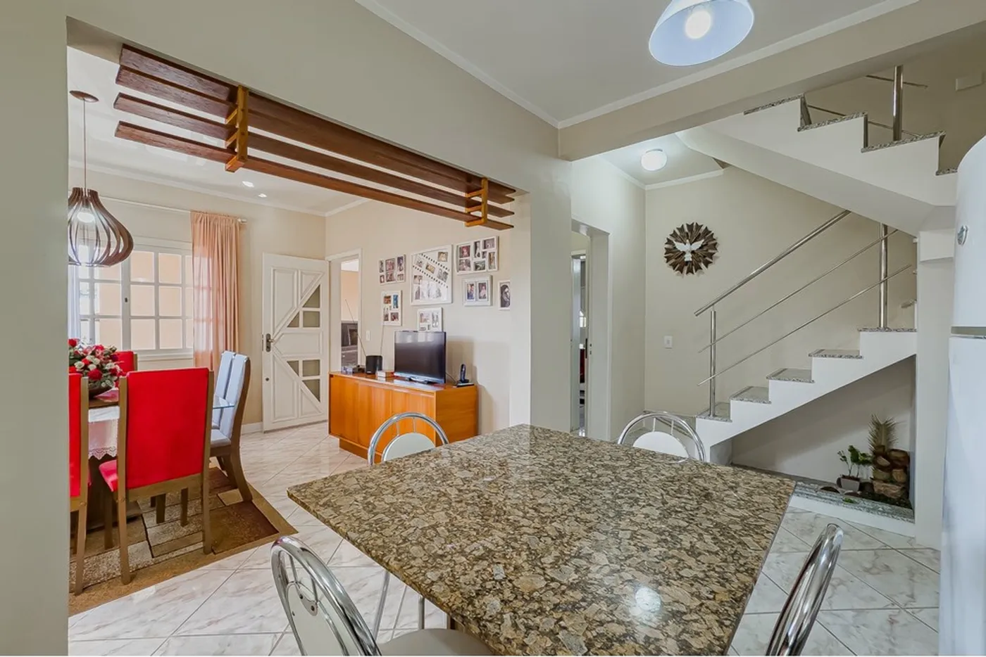 SEFD 525 Casa 612481031-23 - REMAX Andar de Cima Exclusividades