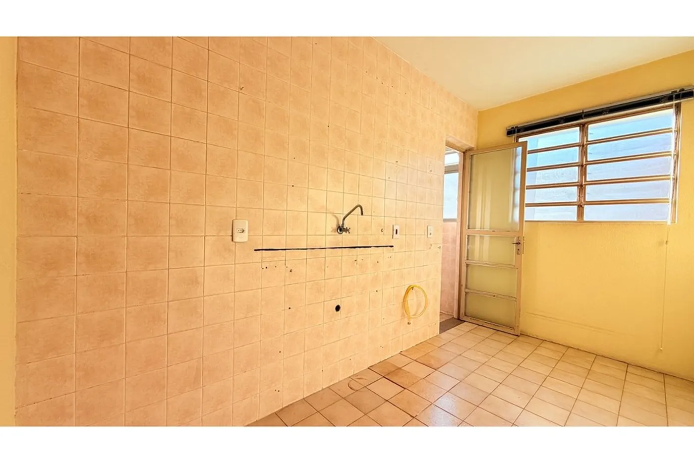 PSDG 853 Apto 610291022-41 - REMAX Capital Park Exclusividades