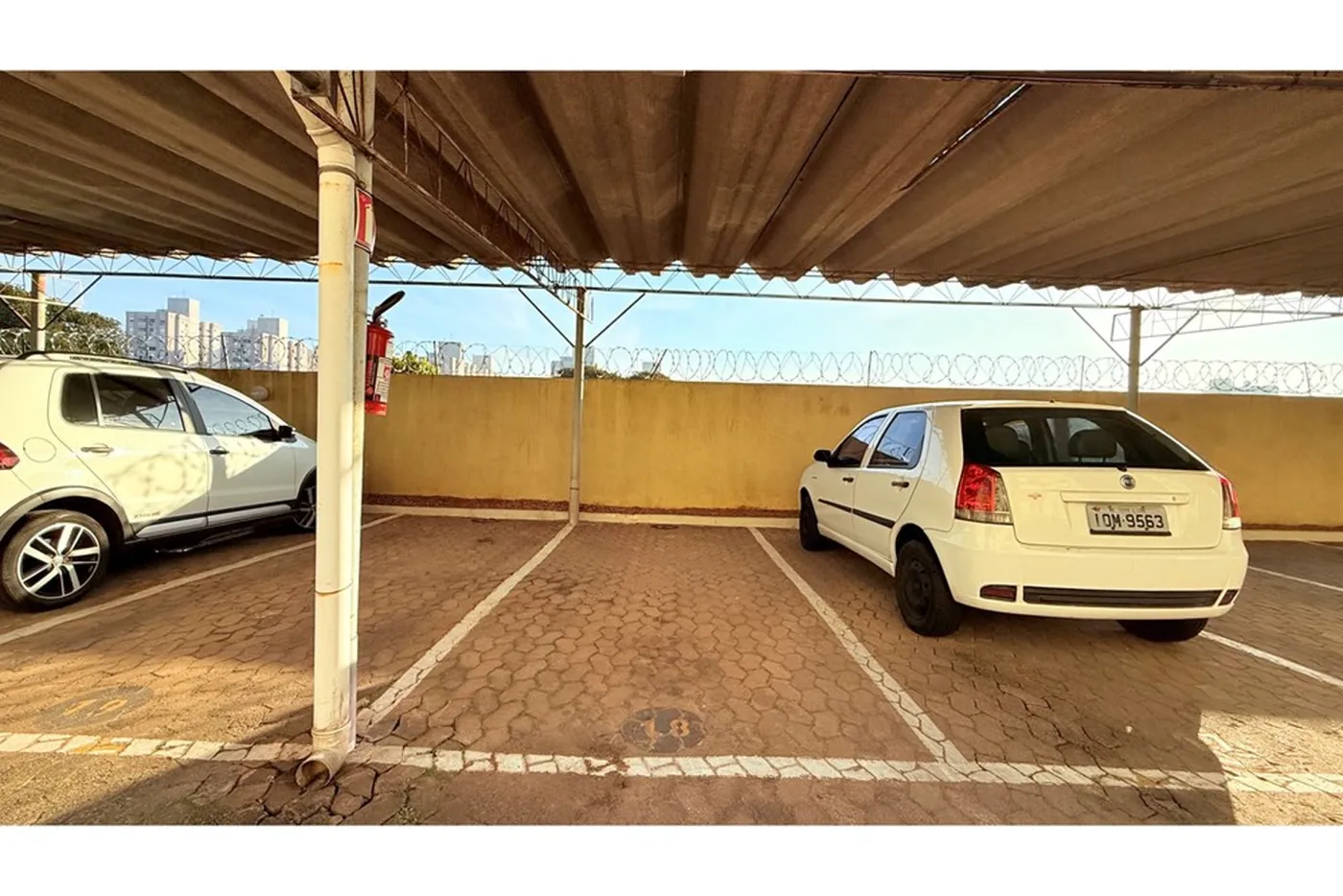 PSDG 853 Apto 610291022-41 - REMAX Capital Park Exclusividades