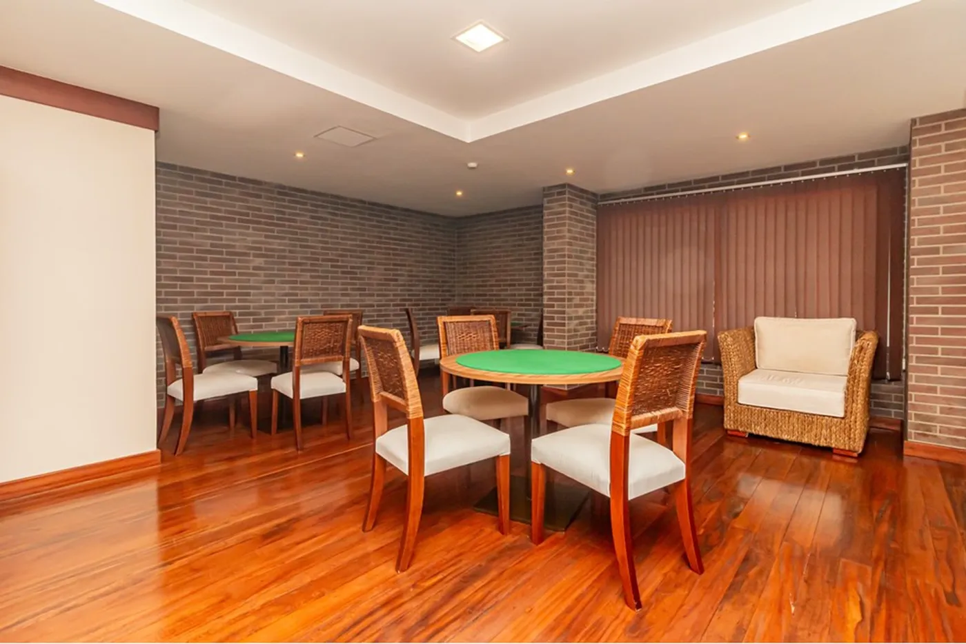 PDA 675 Apto 612491036-39 - REMAX Trend Exclusividades PDA 675 Apto 612491036-39 - REMAX Trend Exclusividades