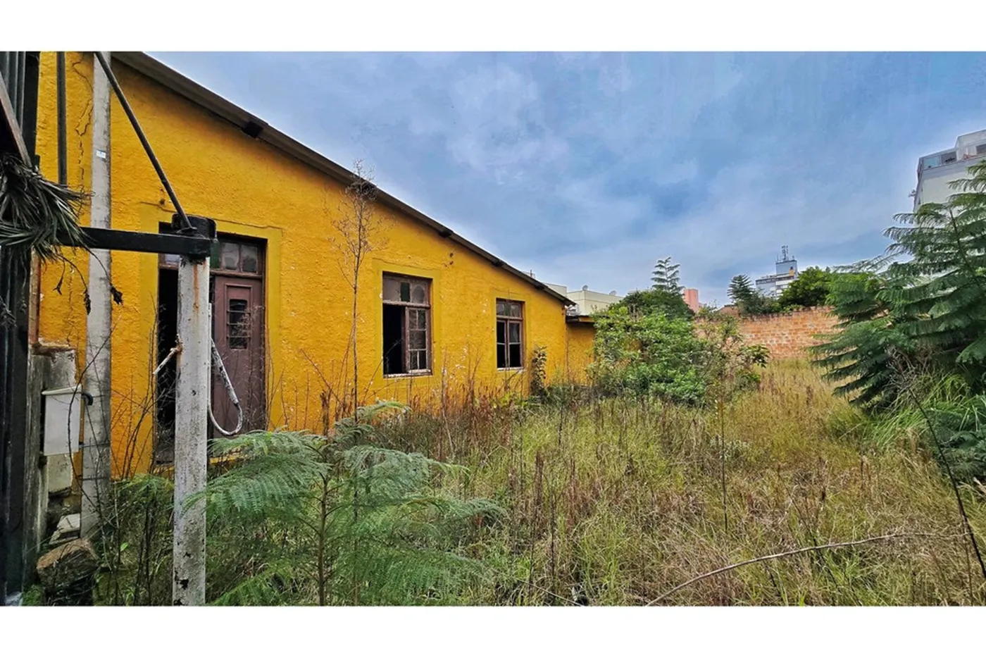 SVDF 1359 Lote 612481037-99 - REMAX Andar de Cima Exclusividades