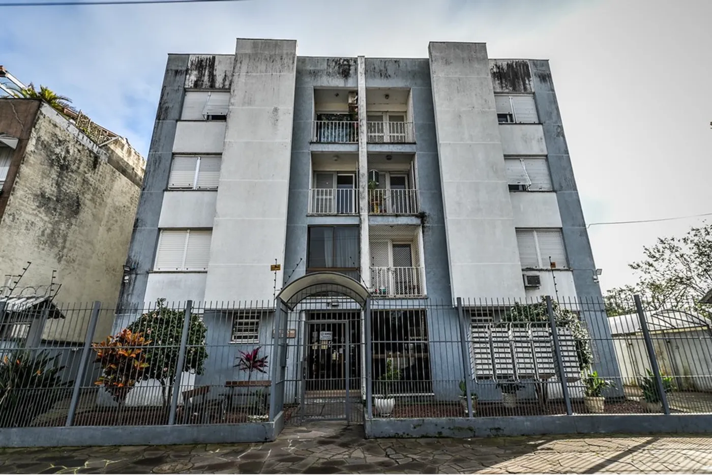CT 820 Apto 612481037-100 - REMAX Andar de Cima Exclusividades