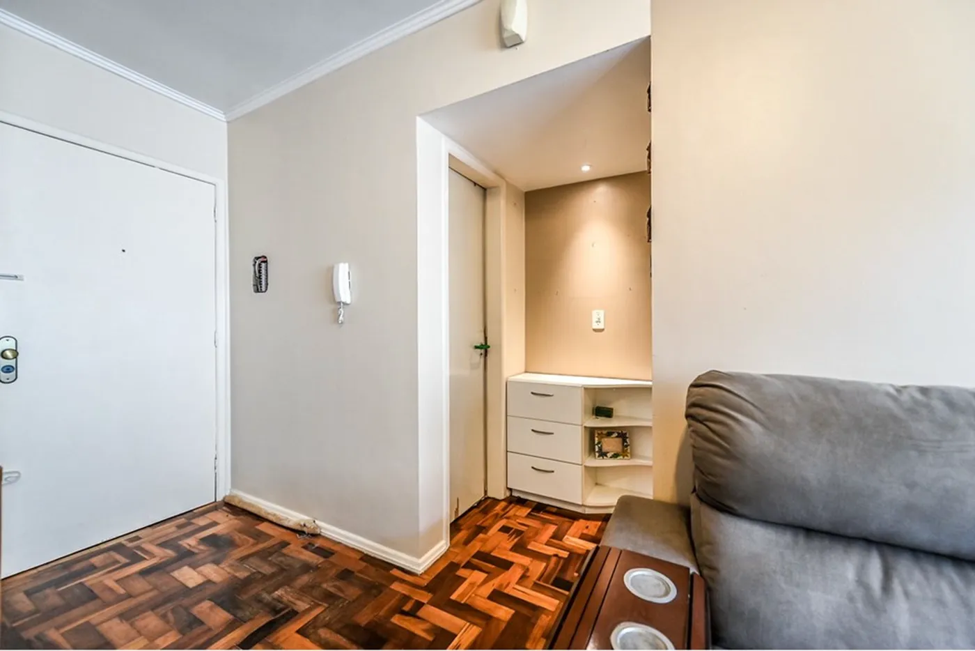 CT 820 Apto 612481037-100 - REMAX Andar de Cima Exclusividades