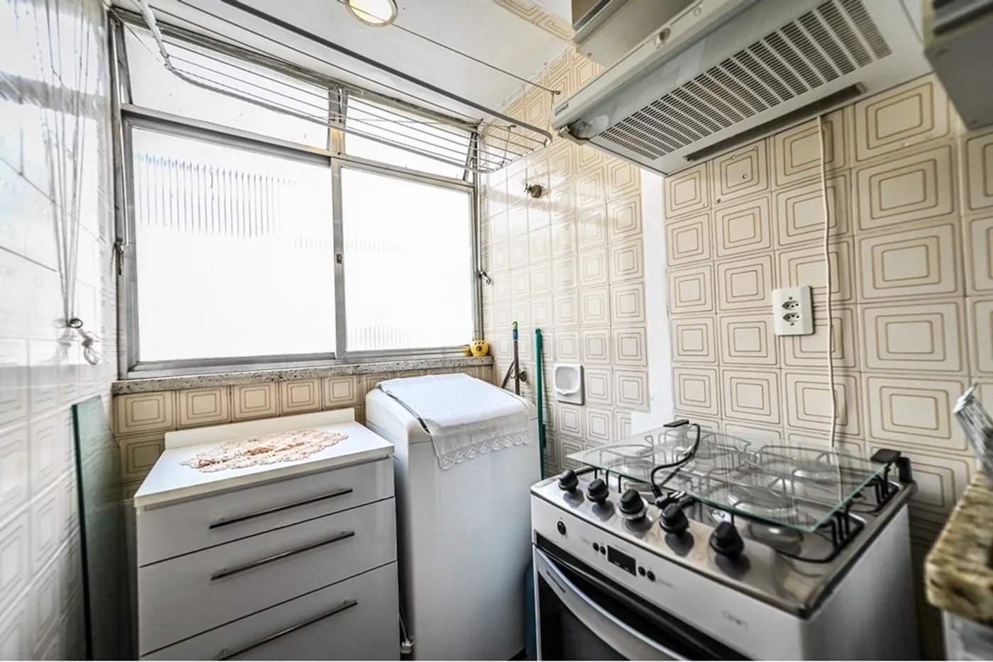 CT 820 Apto 612481037-100 - REMAX Andar de Cima Exclusividades