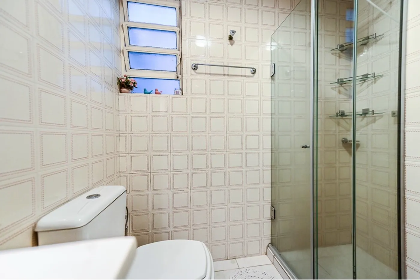 CT 820 Apto 612481037-100 - REMAX Andar de Cima Exclusividades