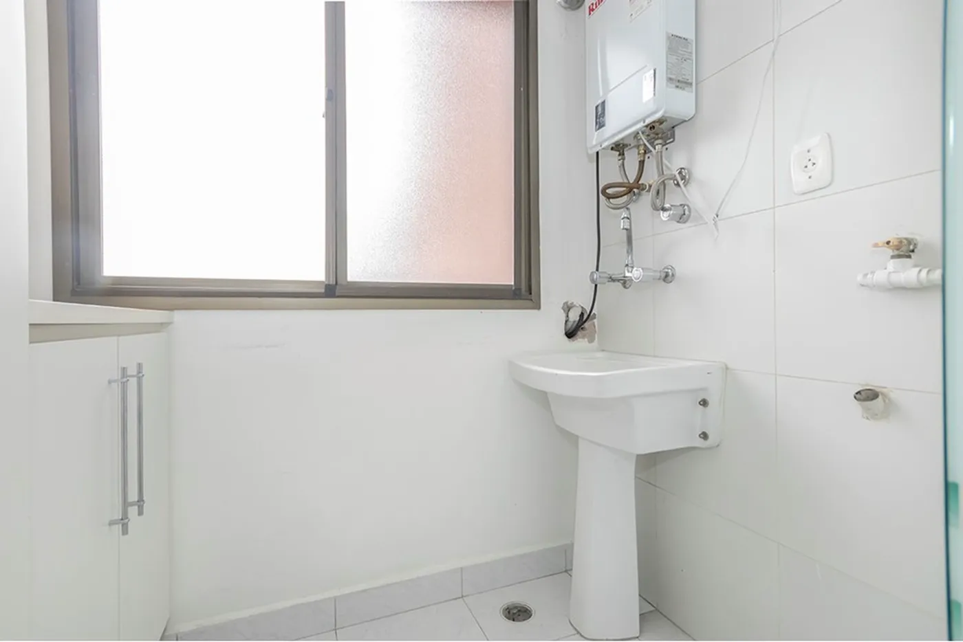 CDPEDS 905 Apto 612481082-48 - REMAX Andar de Cima Exclusividades