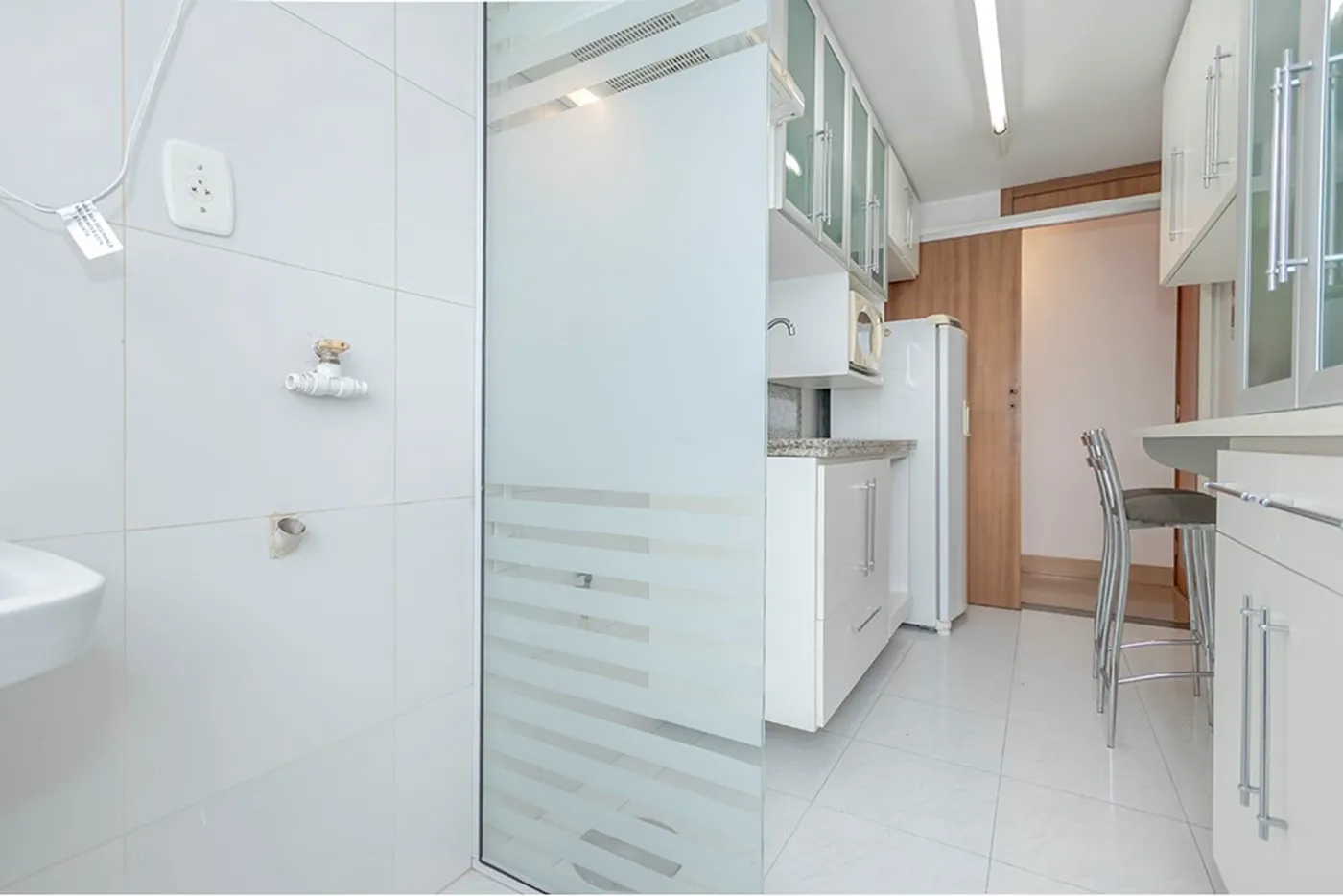 CDPEDS 905 Apto 612481082-48 - REMAX Andar de Cima Exclusividades
