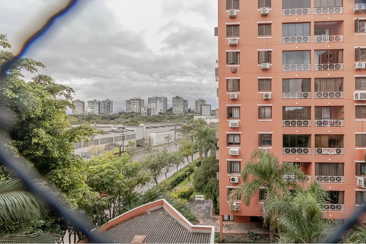 CDPEDS 905 Apto 612481082-48 - REMAX Andar de Cima Exclusividades