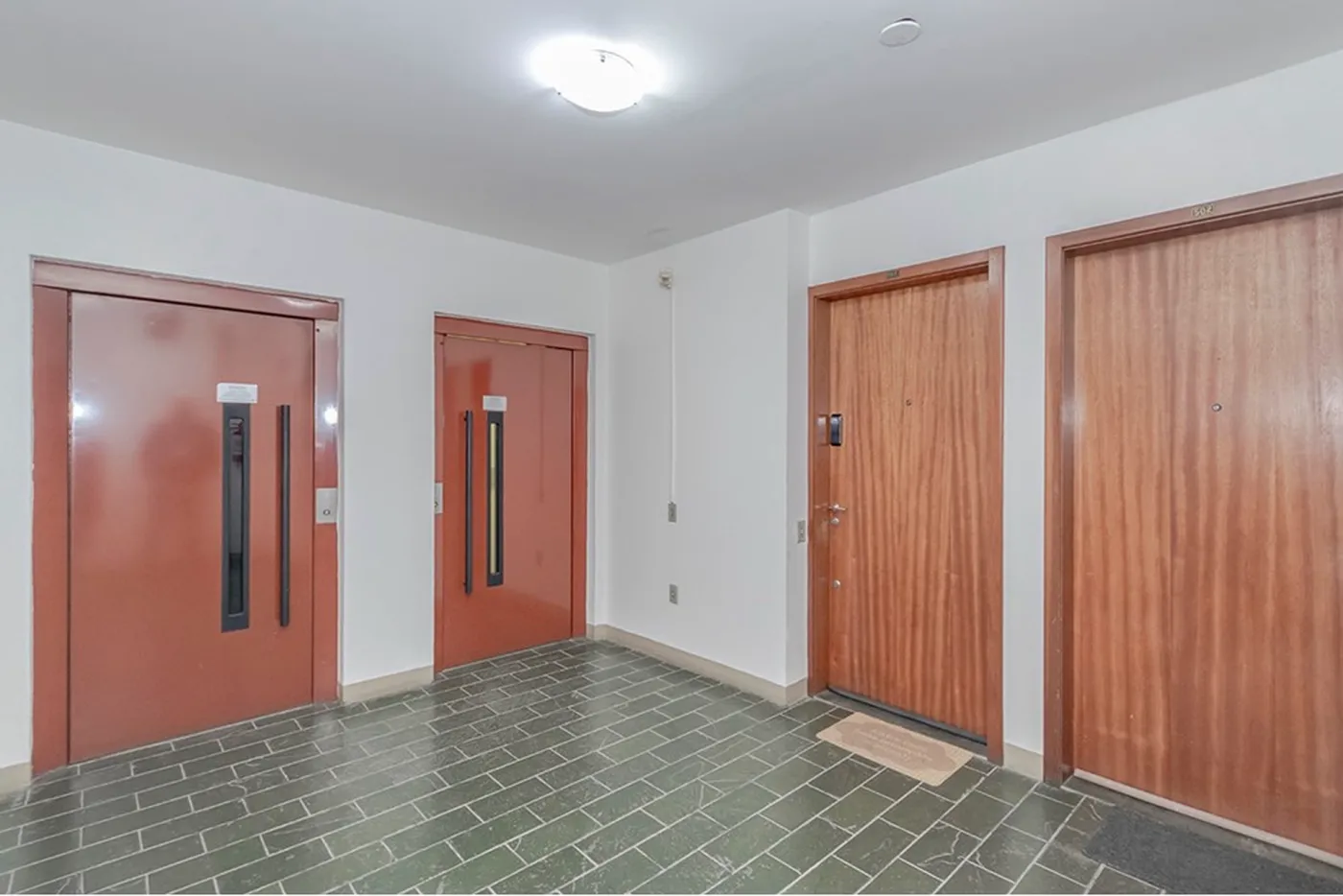 CDPEDS 905 Apto 612481082-48 - REMAX Andar de Cima Exclusividades