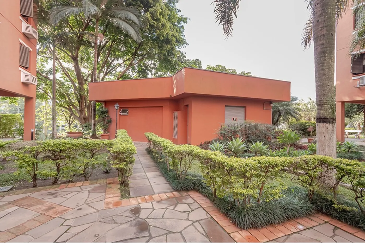 CDPEDS 905 Apto 612481082-48 - REMAX Andar de Cima Exclusividades