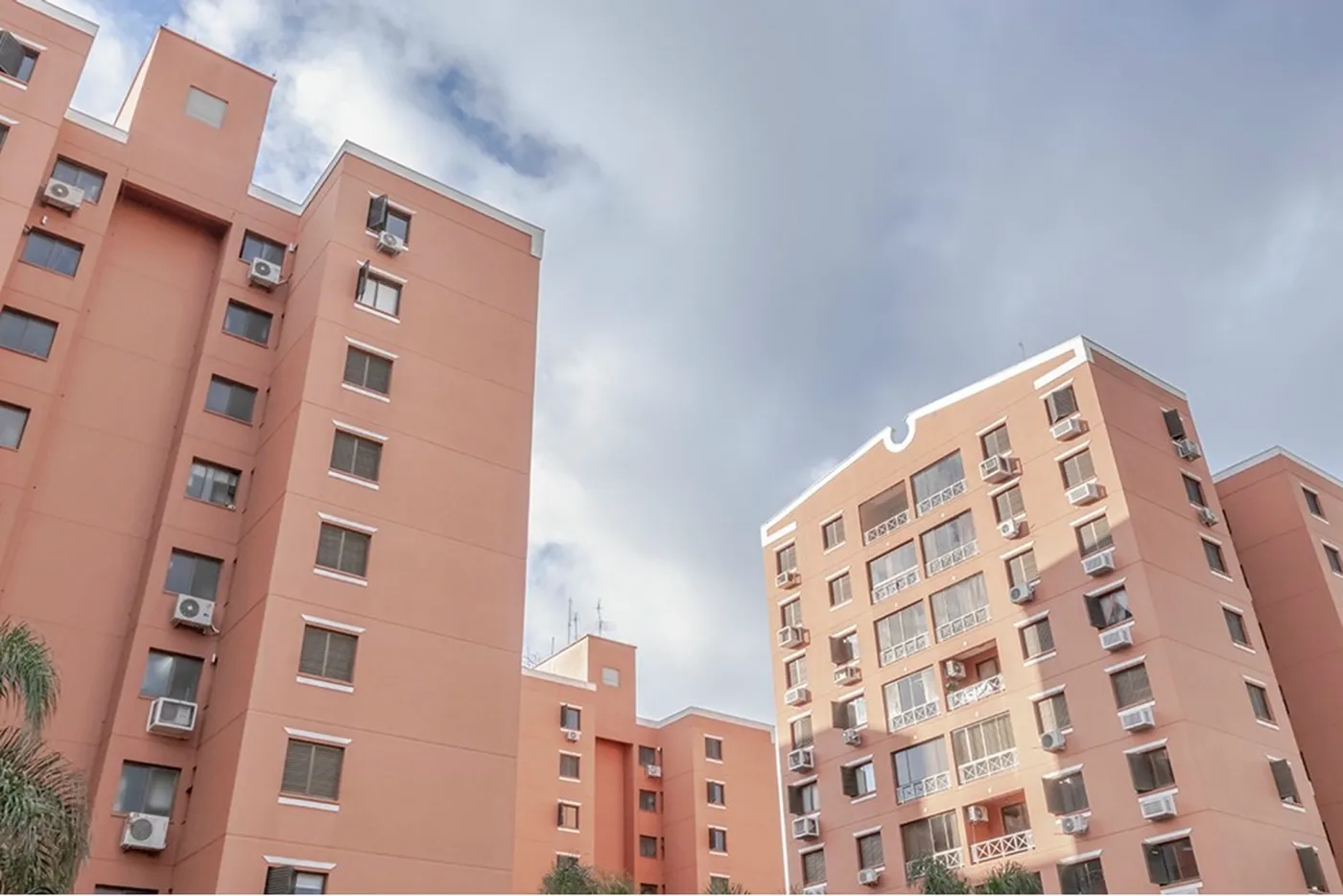 CDPEDS 905 Apto 612481082-48 - REMAX Andar de Cima Exclusividades