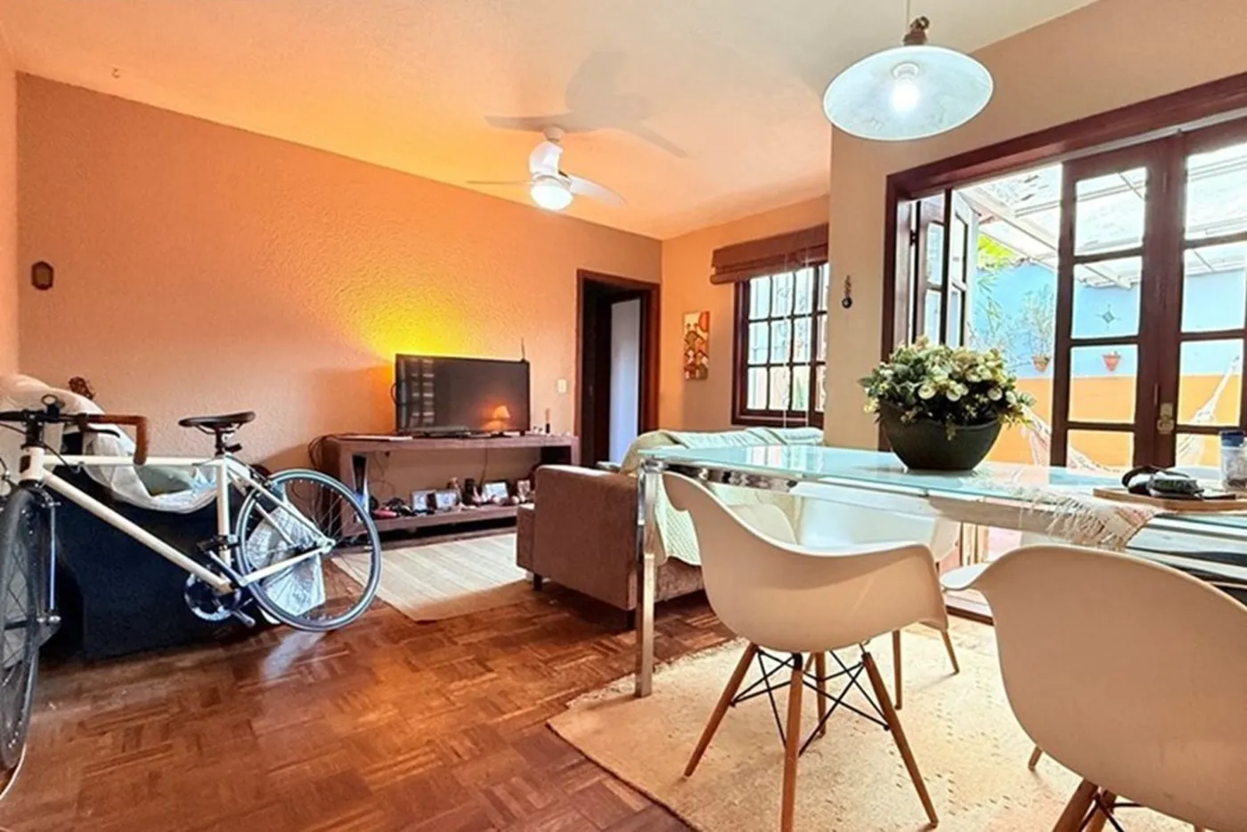 HCVK 1553 Apto 610291035-3 - REMAX Capital Park Exclusividades