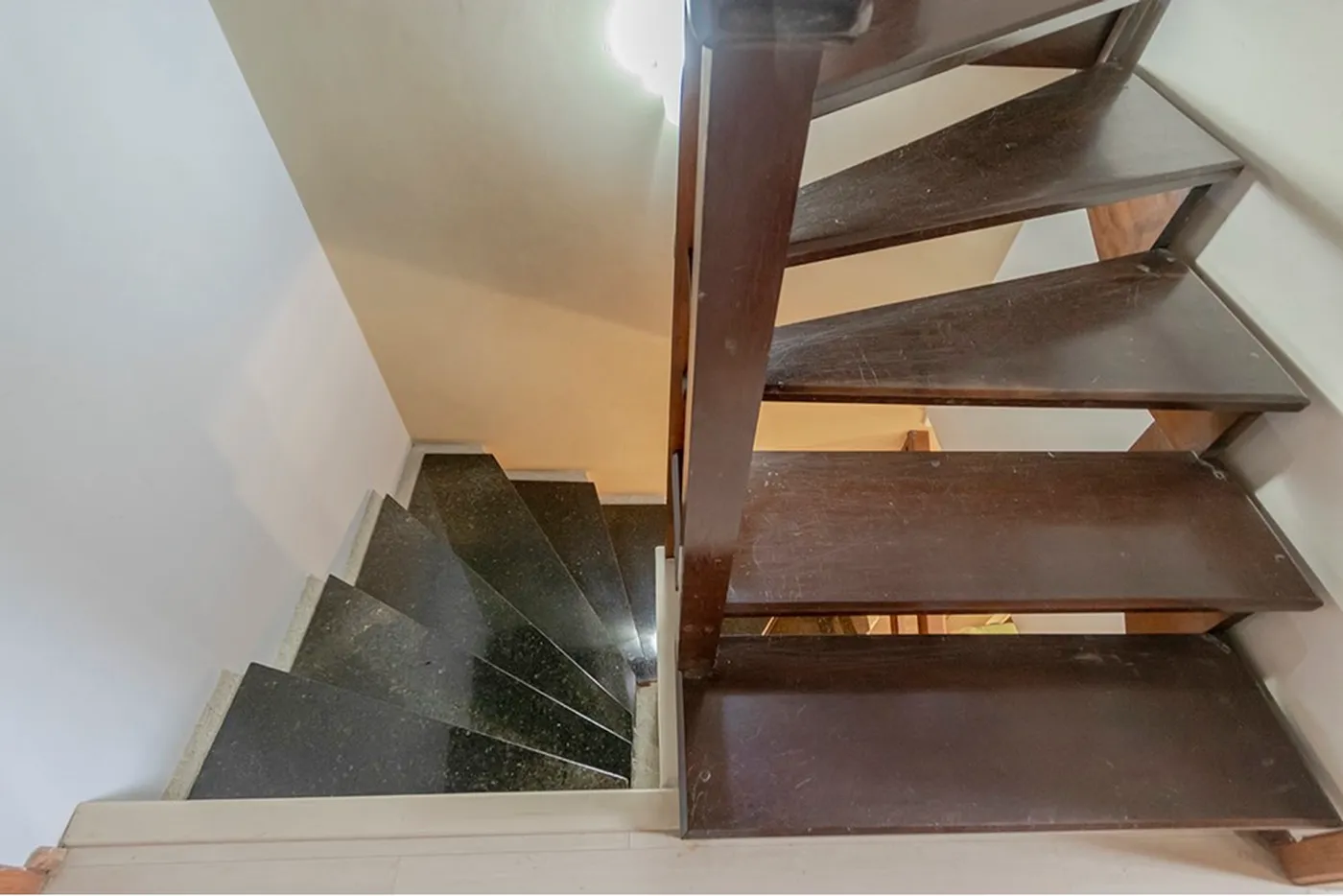 JIEB 141 612521044-60 - REMAX Place Exclusividades JIEB 141 612521044-60 - REMAX Place Exclusividades