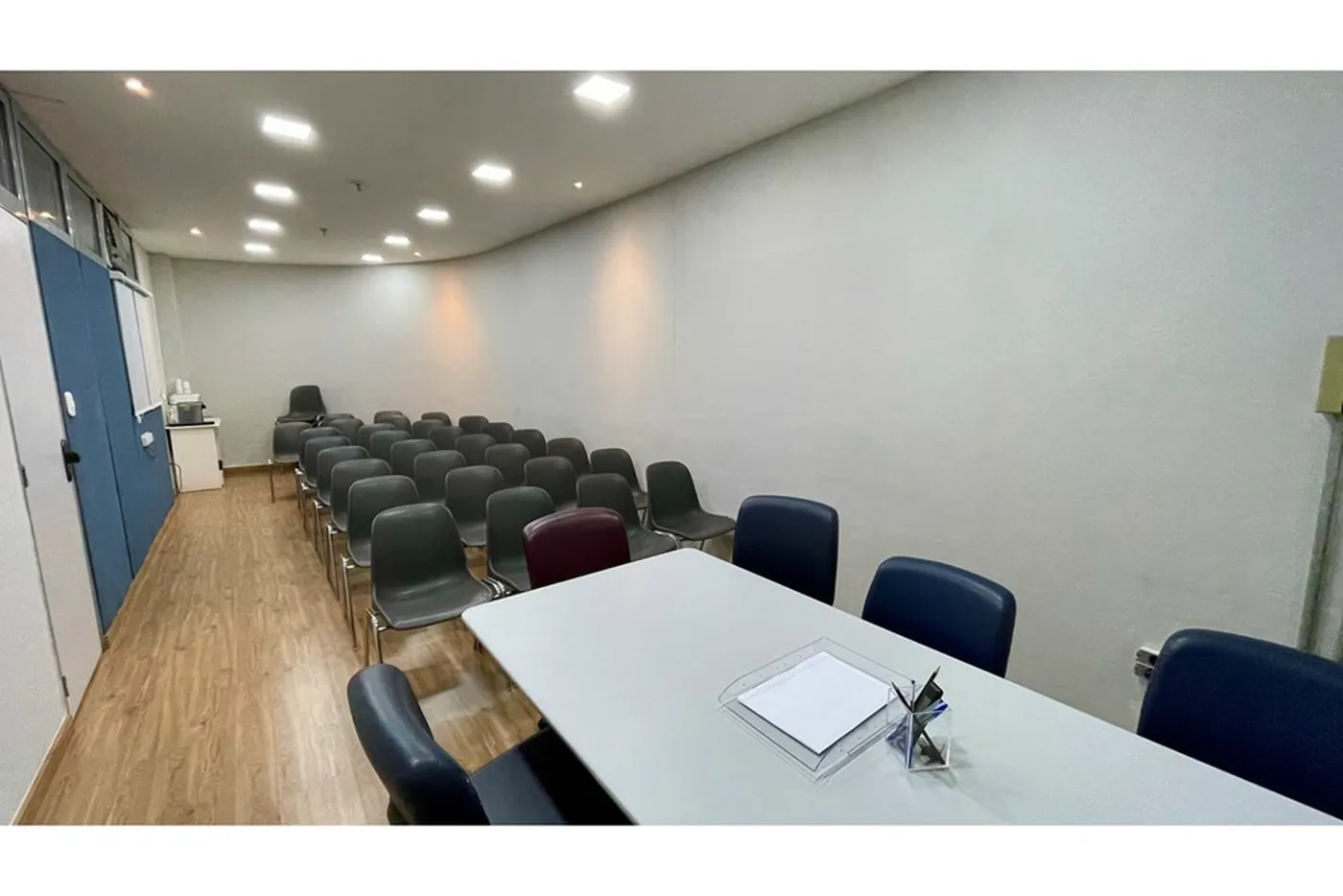 BARN 12 Sala 602241008-55 - REMAX Verti Exclusividades BARN 12 Sala 602241008-55 - REMAX Verti Exclusividades