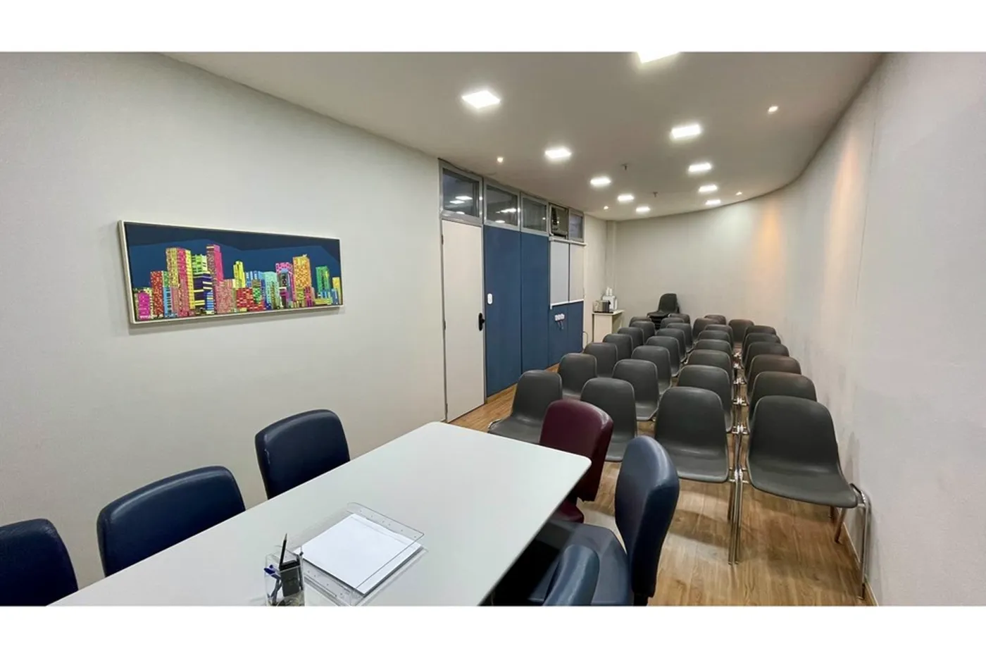 BARN 12 Sala 602241008-55 - REMAX Verti Exclusividades BARN 12 Sala 602241008-55 - REMAX Verti Exclusividades