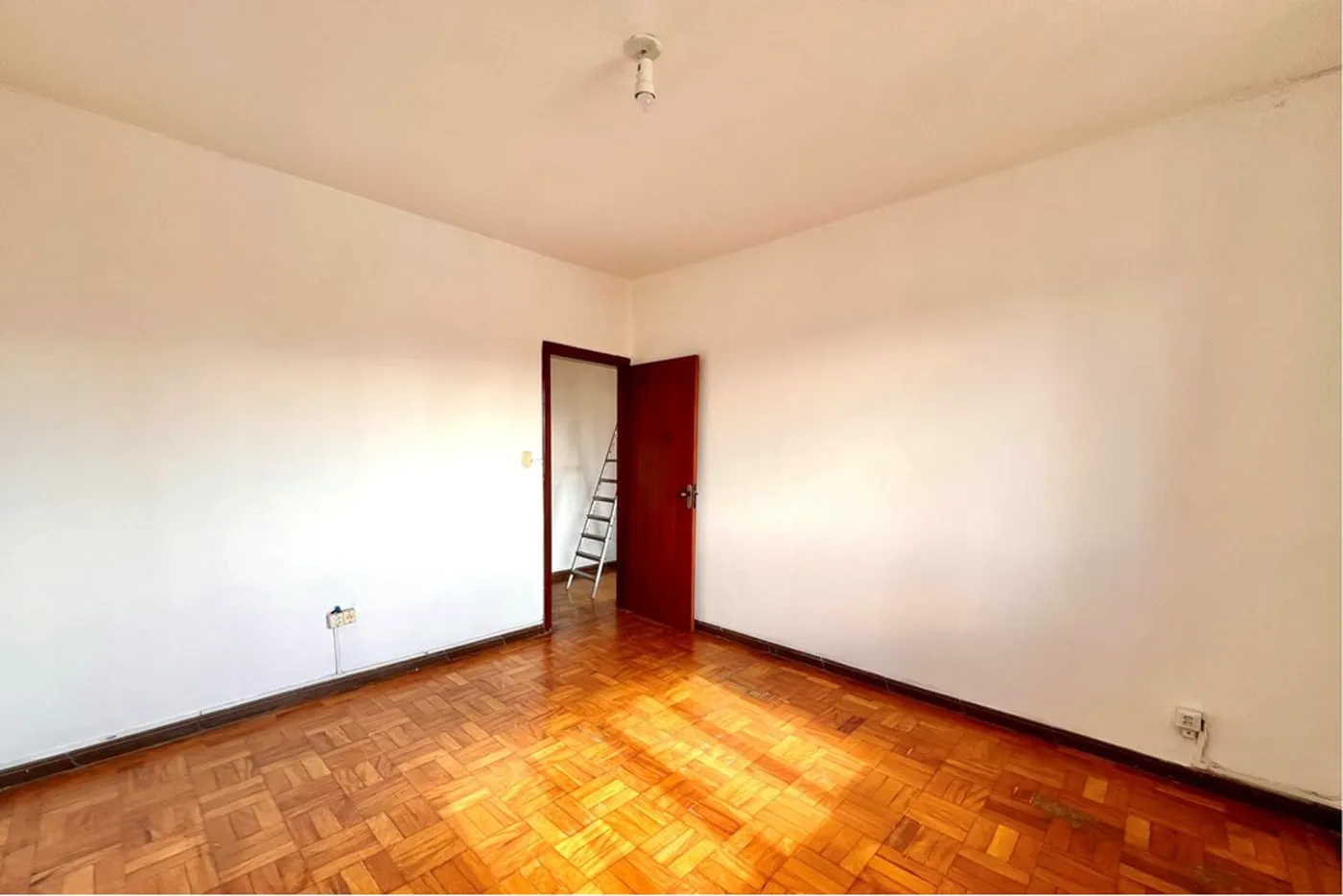 MRMDH 15 Apto 610241034-7 - REMAX 520 Exclusividades MRMDH 15 Apto 610241034-7 - REMAX 520 Exclusividades