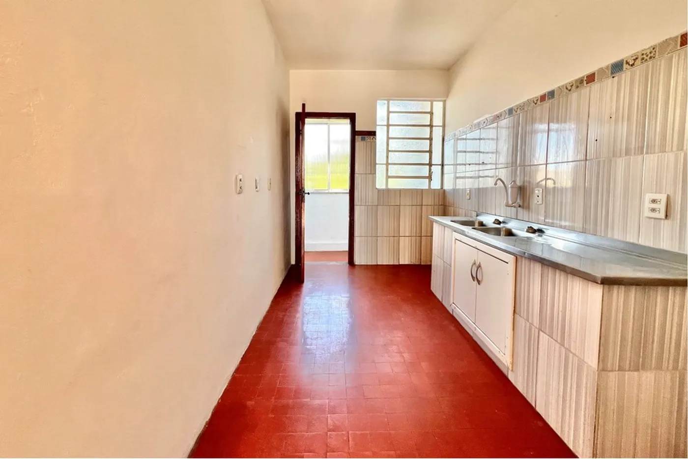 MRMDH 15 Apto 610241034-7 - REMAX 520 Exclusividades MRMDH 15 Apto 610241034-7 - REMAX 520 Exclusividades