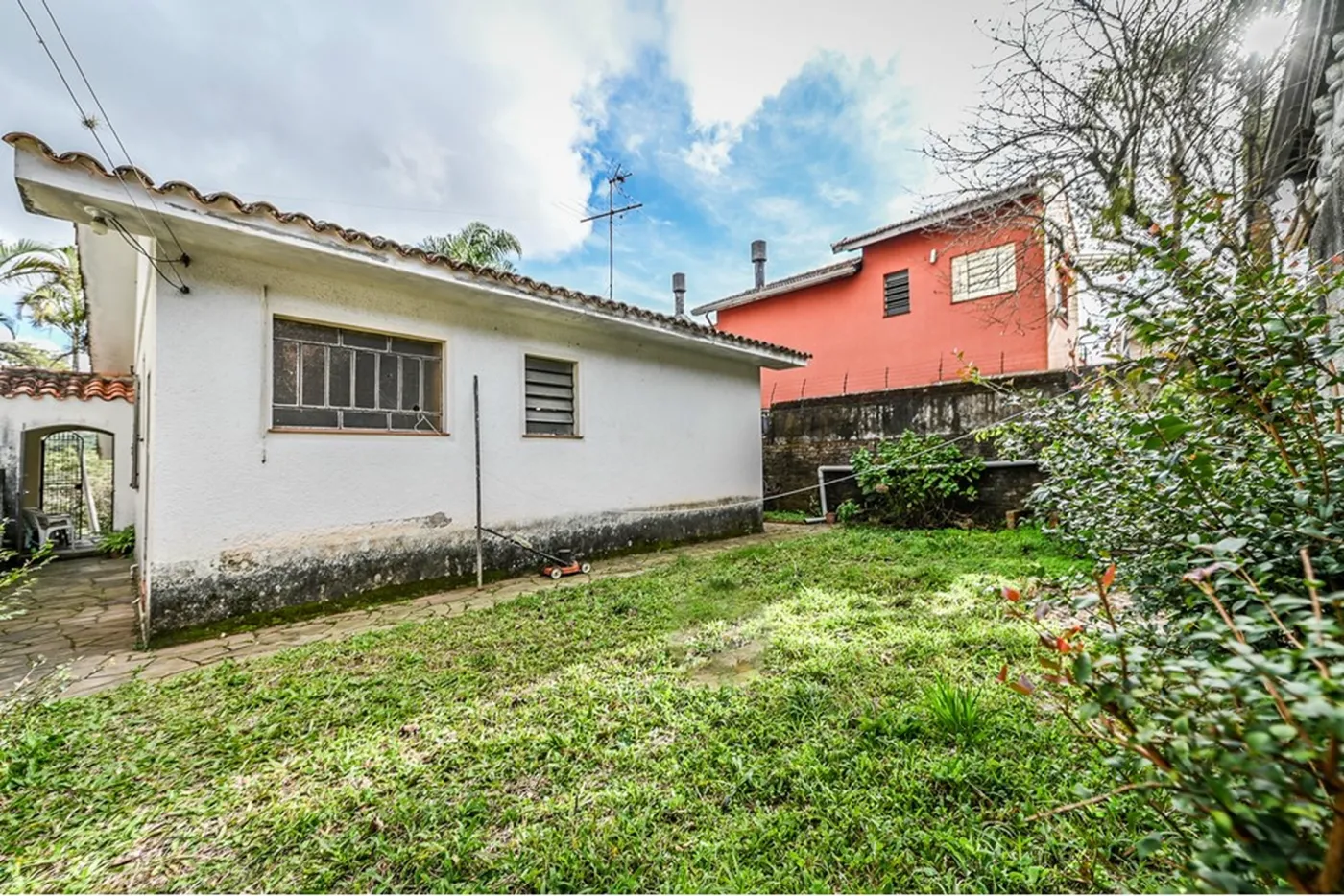 STOT 170 Casa 612481037-101 - REMAX Andar de Cima Exclusividades