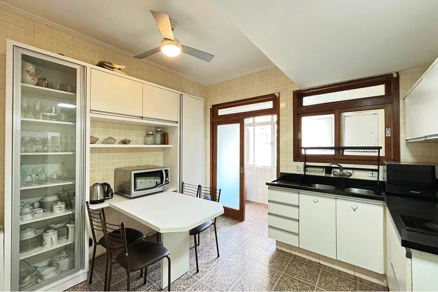 CHDDC 1304 Apto 610291002-116 - REMAX Capital Park Exclusividades