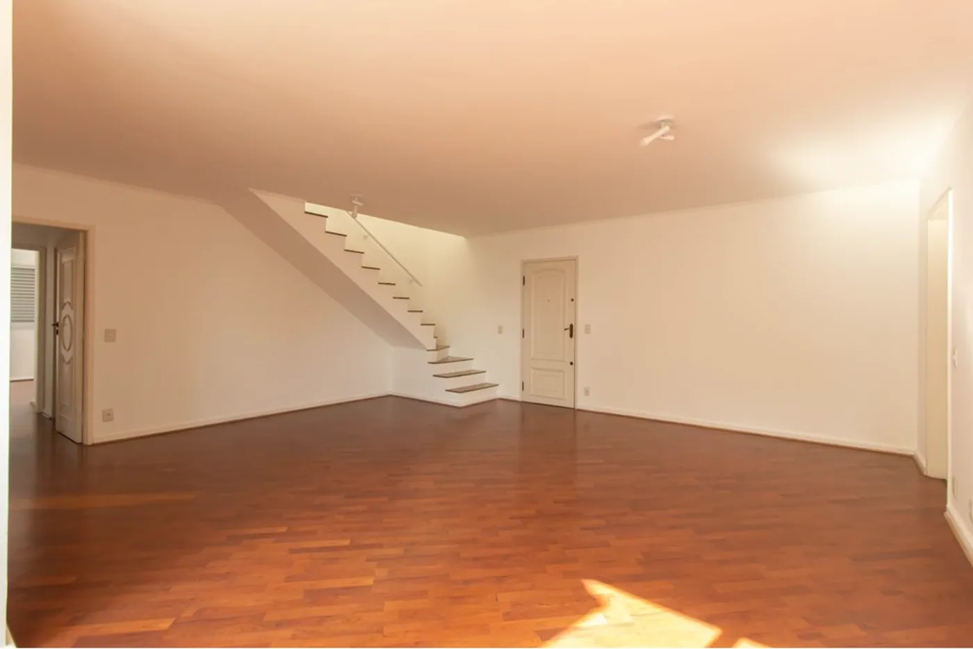 CBGE 195 Apto 601971018-1239 - REMAX Empire Exclusividades CBGE 195 Apto 601971018-1239 - REMAX Empire Exclusividades