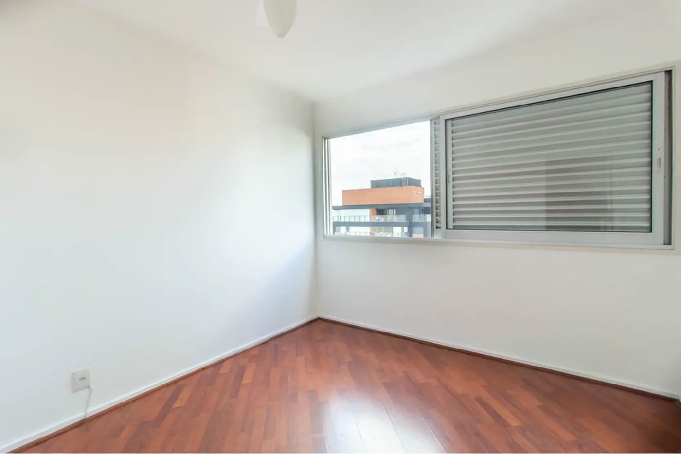 CBGE 195 Apto 601971018-1239 - REMAX Empire Exclusividades CBGE 195 Apto 601971018-1239 - REMAX Empire Exclusividades
