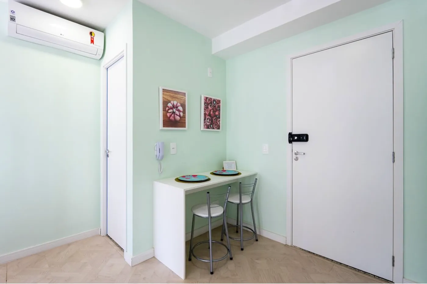 PAG 251 Apto 601241006-50 - REMAX Ville Exclusividades