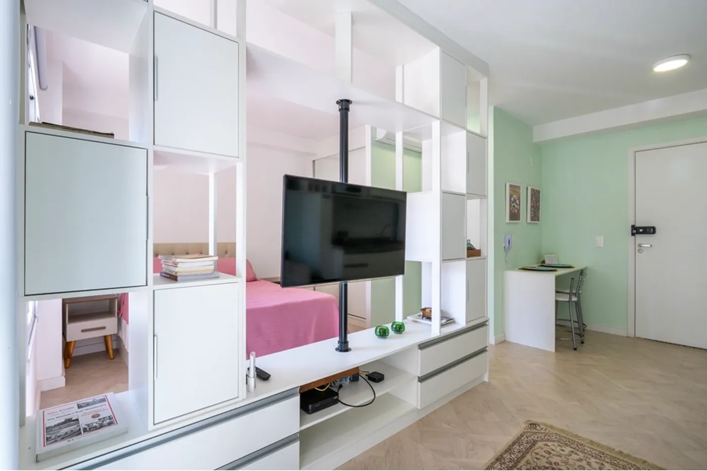 PAG 251 Apto 601241006-50 - REMAX Ville Exclusividades