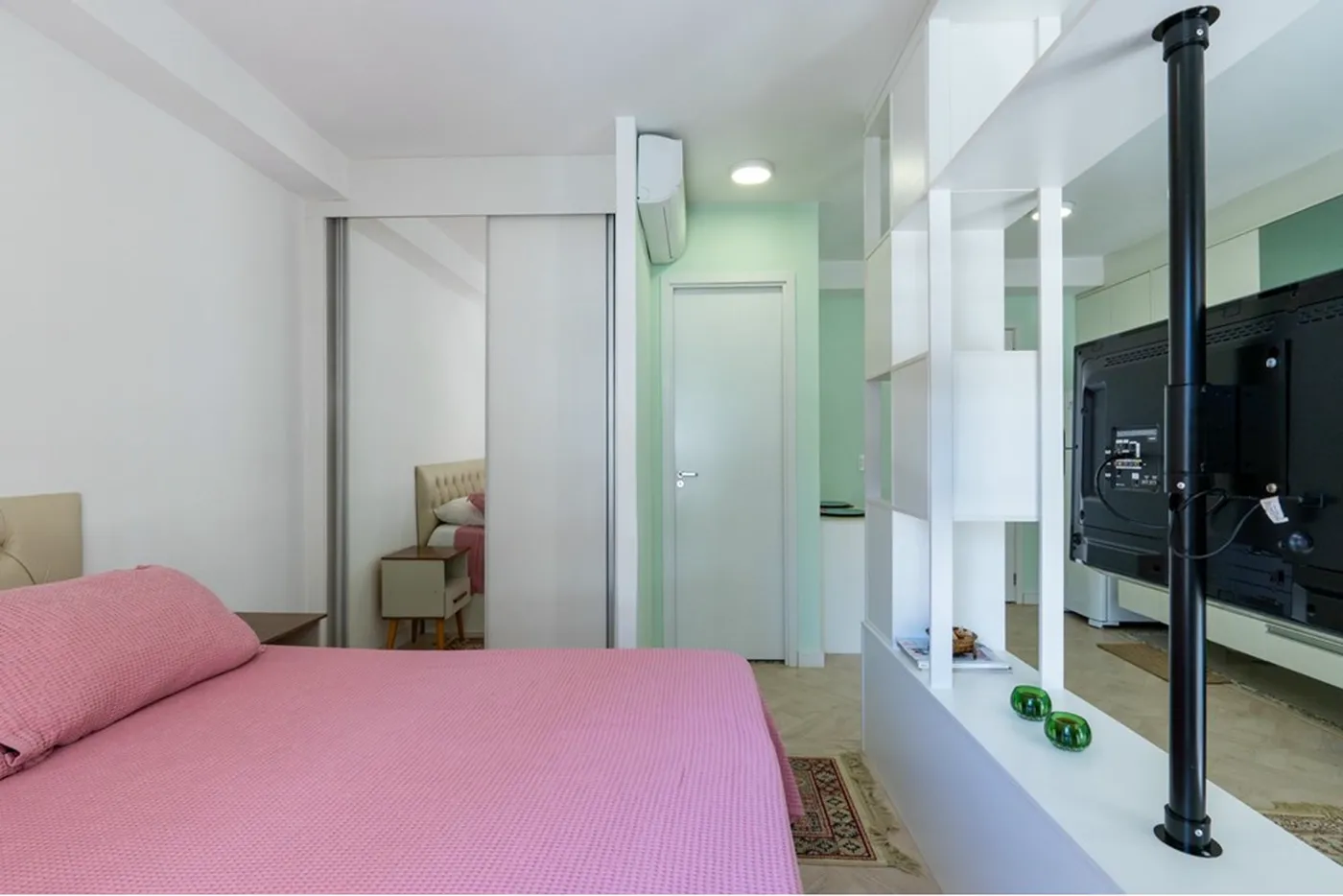 PAG 251 Apto 601241006-50 - REMAX Ville Exclusividades