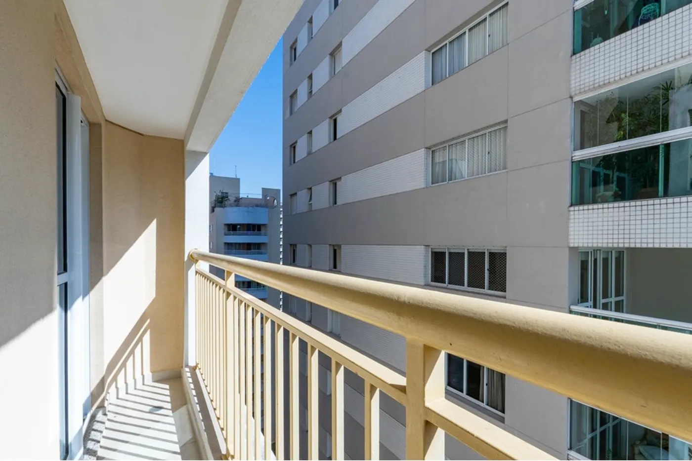 PAG 251 Apto 601241006-50 - REMAX Ville Exclusividades