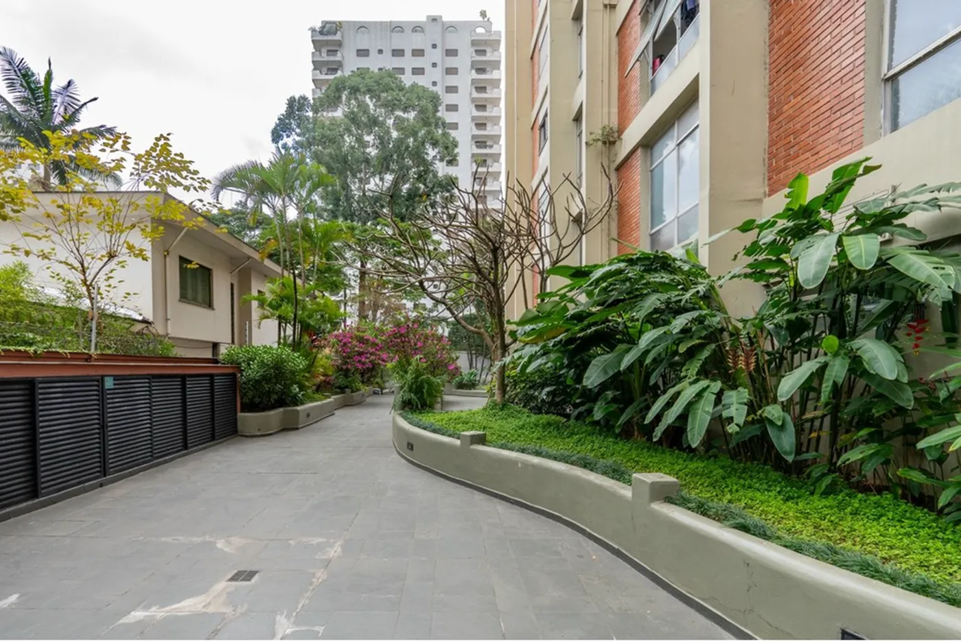 CBBDT 1528 Apto 601241055-8 - REMAX Ville Exclusividades