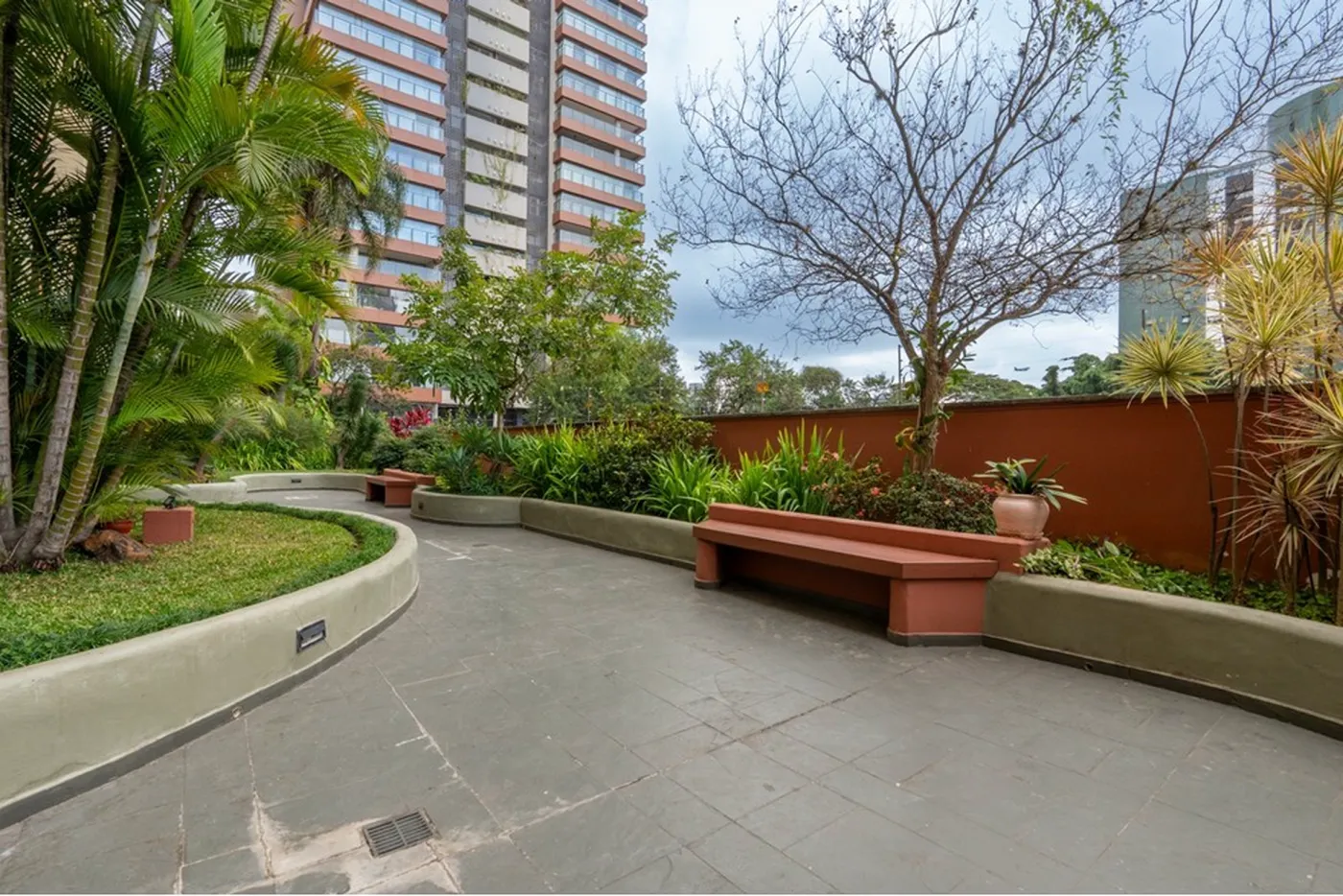 CBBDT 1528 Apto 601241055-8 - REMAX Ville Exclusividades