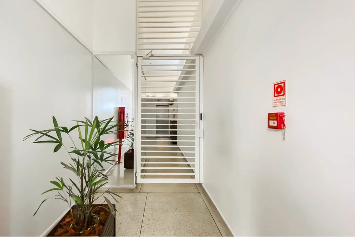 JRI 345 Apto 602291040-5 - REMAX B12 Exclusividades