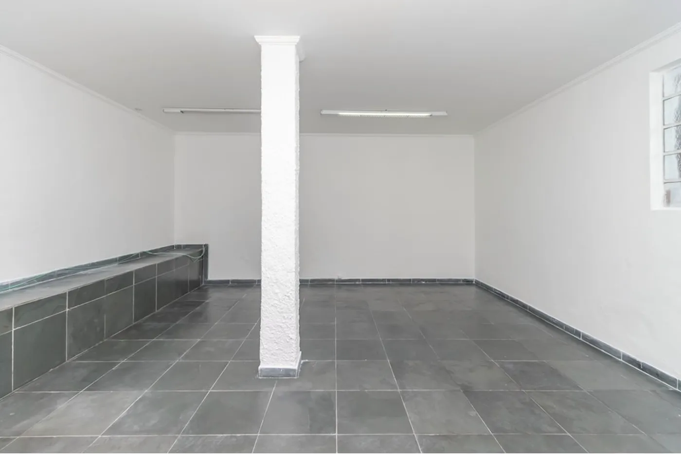 ÁFÁF 1438 Prédio 602291016-159 - REMAX B12 Exclusividades ÁFÁF 1438 Prédio 602291016-159 - REMAX B12 Exclusividades