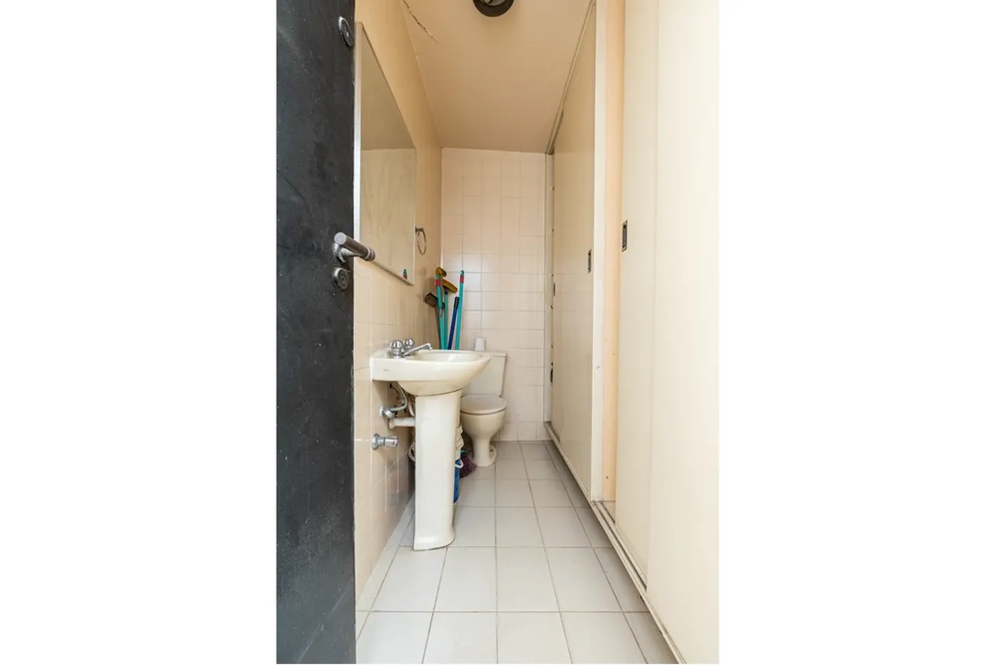 MDB 2649 Prédio 601971016-481 - REMAX Empire Exclusividades MDB 2649 Prédio 601971016-481 - REMAX Empire Exclusividades