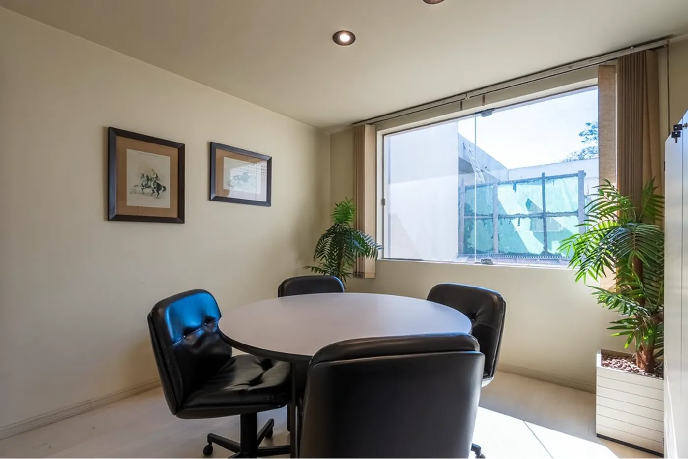 MDB 2649 Prédio 601971016-481 - REMAX Empire Exclusividades MDB 2649 Prédio 601971016-481 - REMAX Empire Exclusividades